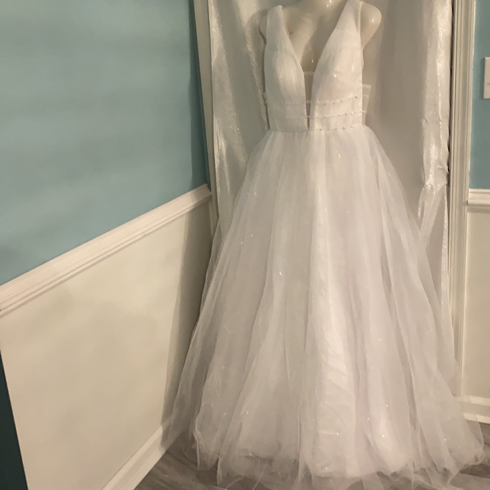 Wedding gown
